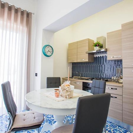 Palazzo De Gregorio Apartment Pompei SantʼAntonio Abate Екстериор снимка