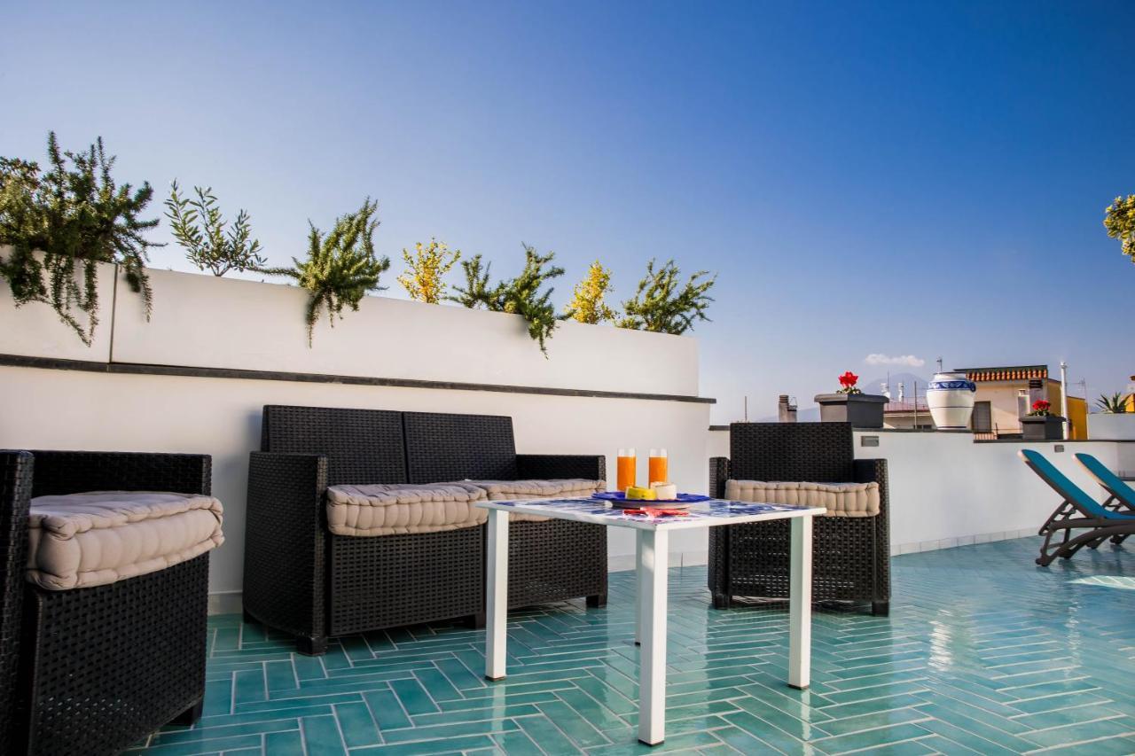 Palazzo De Gregorio Apartment Pompei SantʼAntonio Abate Екстериор снимка